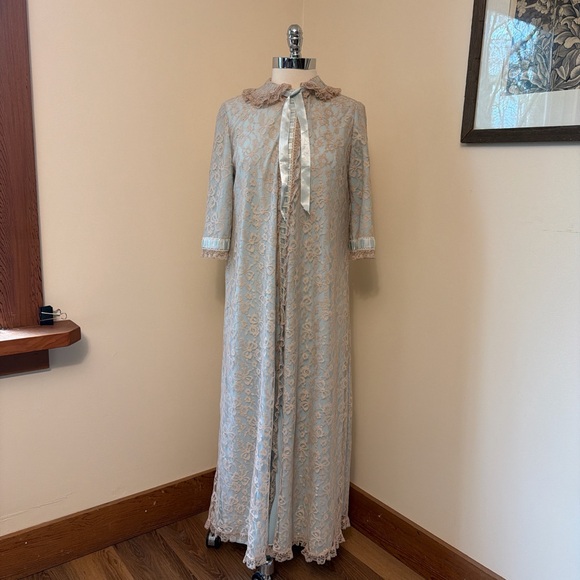 Vintage Odette Barsa Pale Blue Lace Overlay Gown S